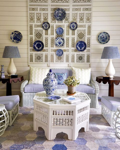 Blue and white porcelain, Blue, Room, Living room, Porcelain, Interior design, Furniture, Wall, Table, Coffee table, 
